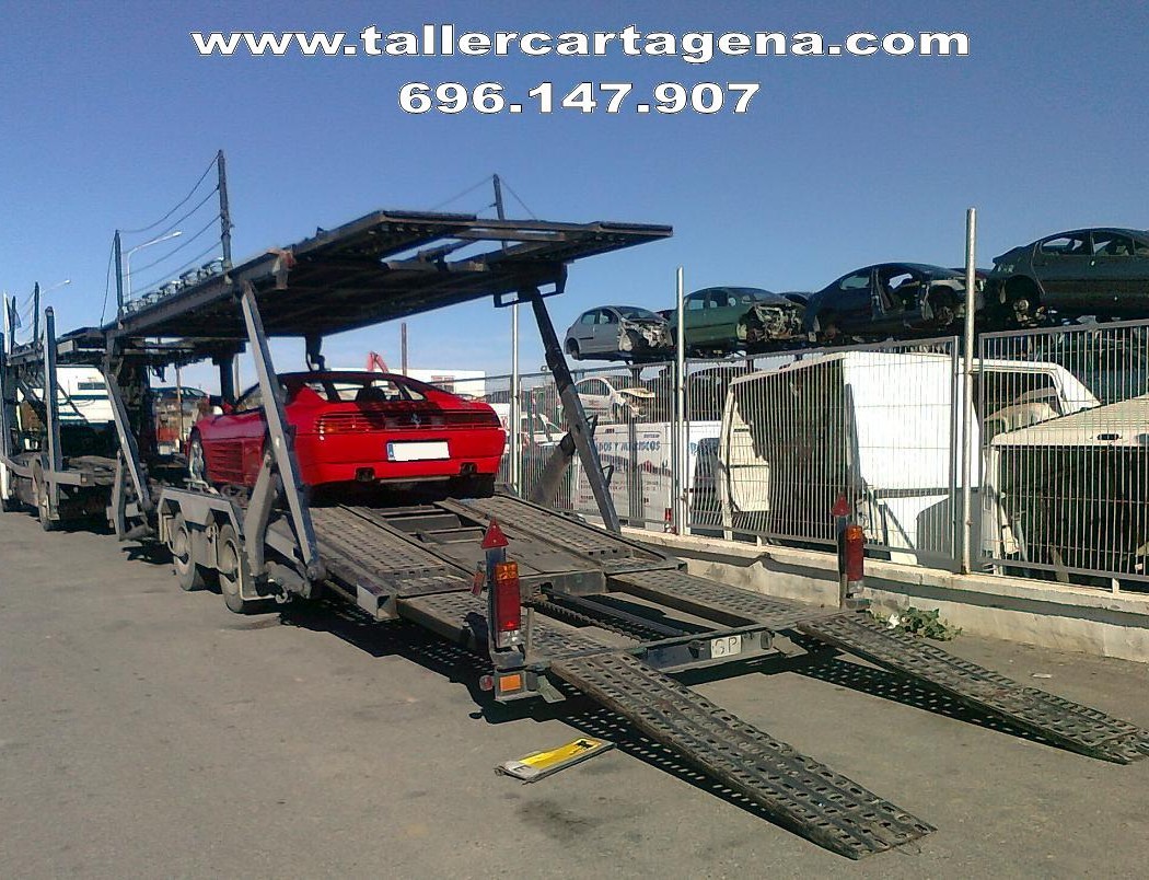 Camión portacohes para transporte nacional de coches deportivos Ferrari Lamborghini Maserati Porsche Corvette